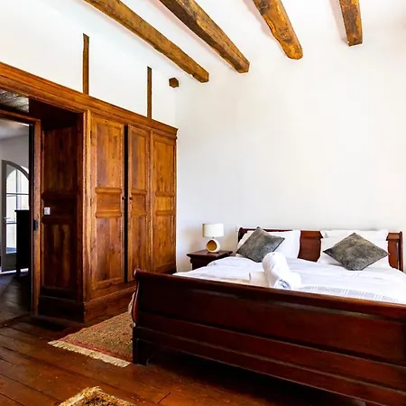 Sleeps 12 Pool Air Con Wifi Villa Le Bourg